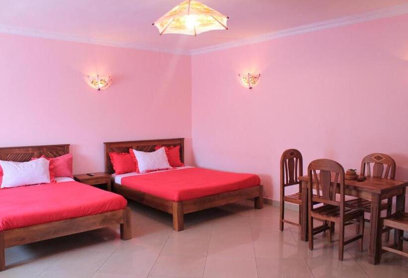 هتل K.méléon Hôtel