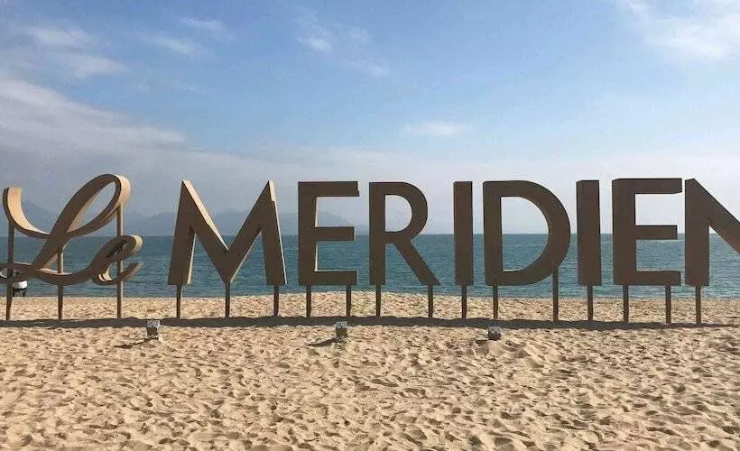 ホテル Le Méridien Xiaojing Bay
