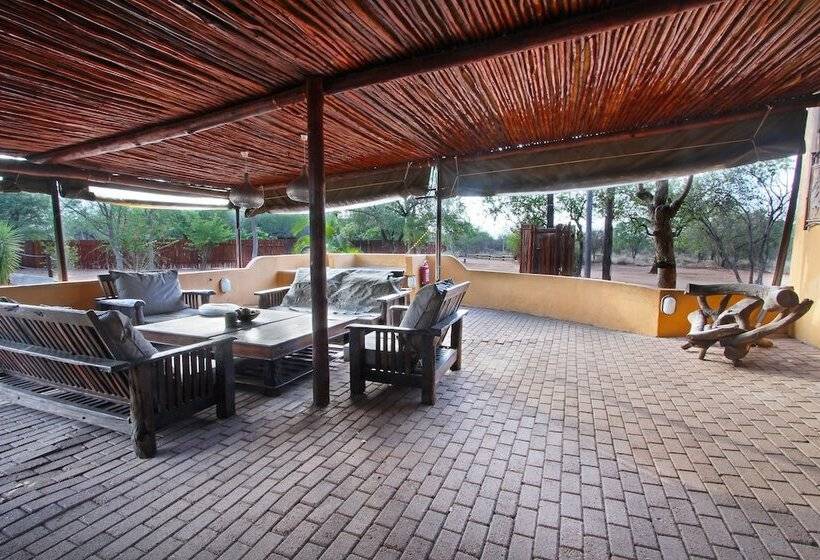 Hotelli Normann Safari Bush Lodge