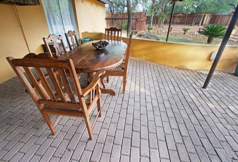 Hotelli Normann Safari Bush Lodge