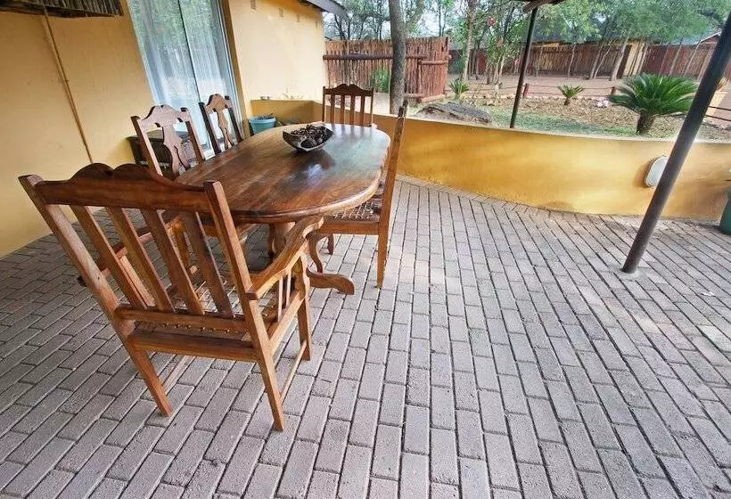 ホテル Normann Safari Bush Lodge