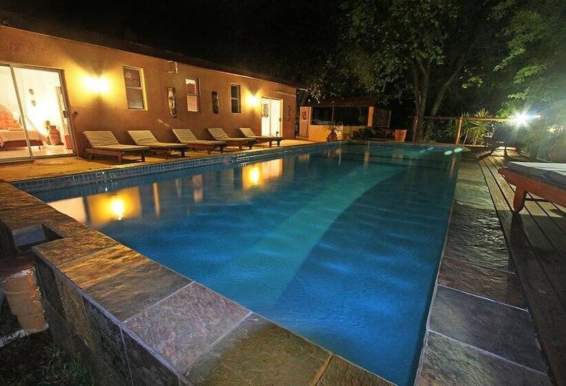 Hotelli Normann Safari Bush Lodge