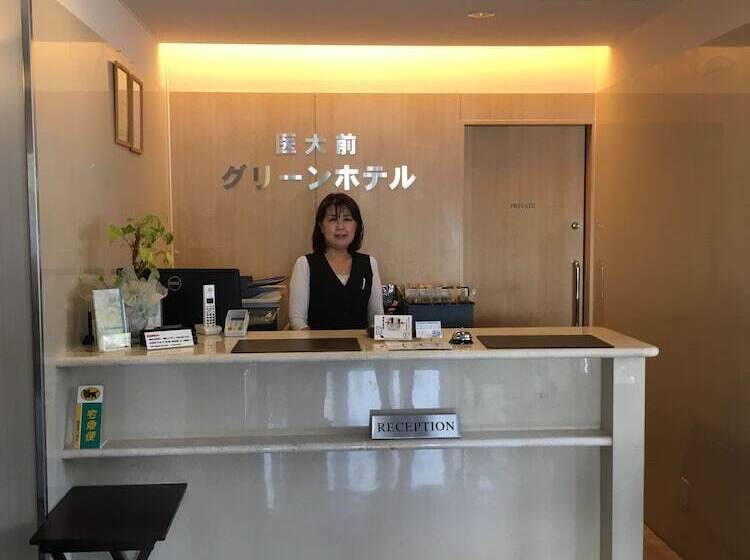 Szálloda Saga Idaimae Green