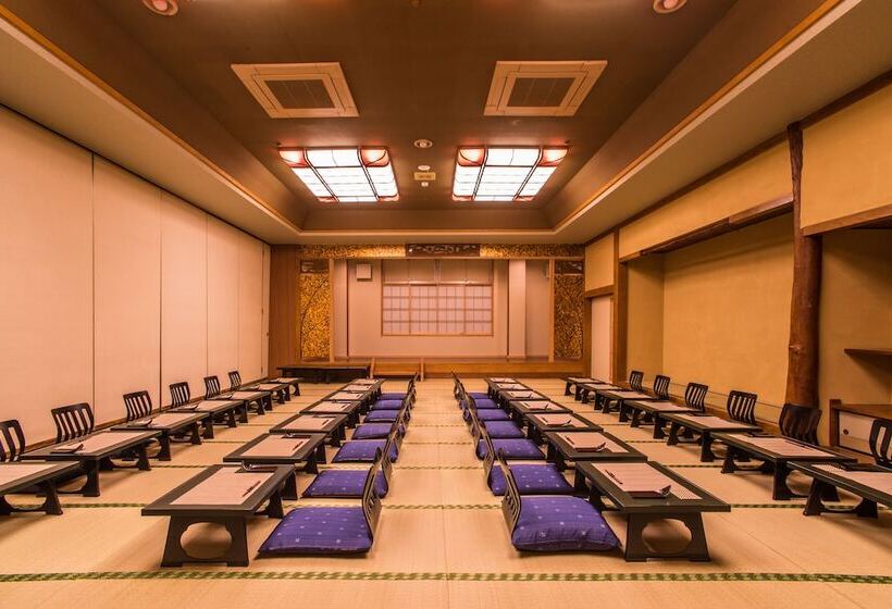 Отель Shinyu No Yado Sazana