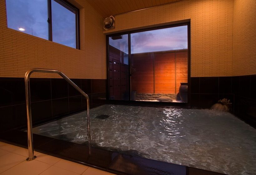 Отель Shinyu No Yado Sazana