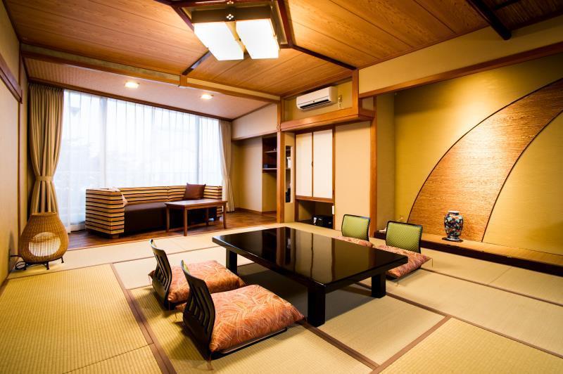 Отель Shinyu No Yado Sazana