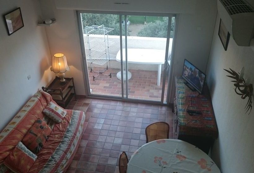 La Roseraie 1 Russum