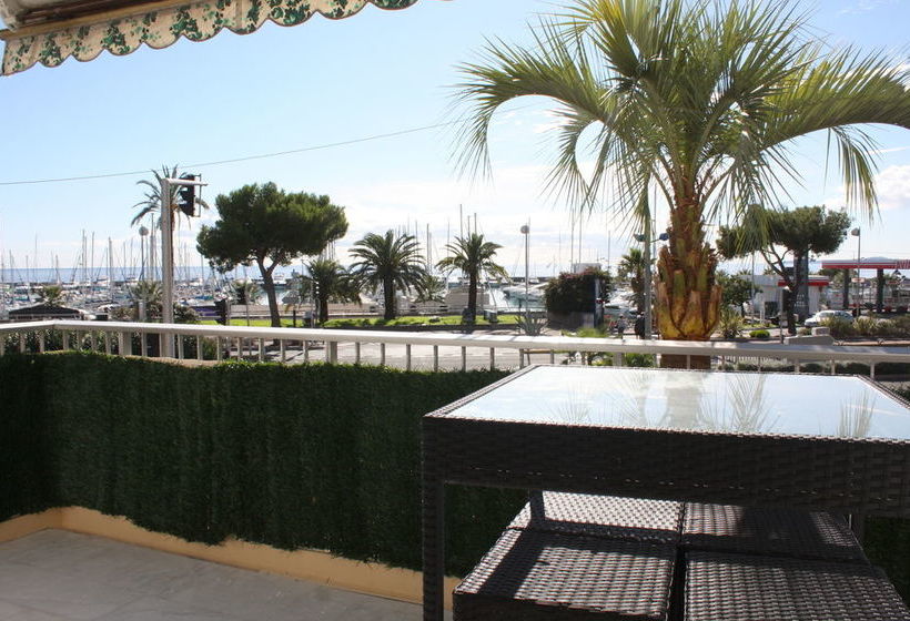 Happy Few Le Blue Whale