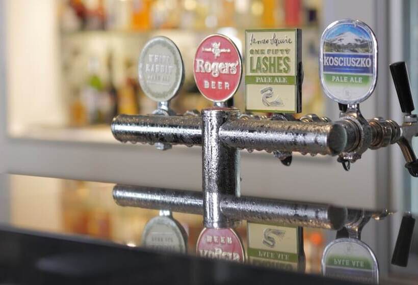 National Hotel Toowoomba