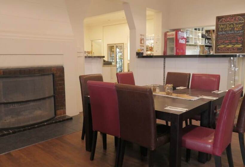 National Hotel Toowoomba