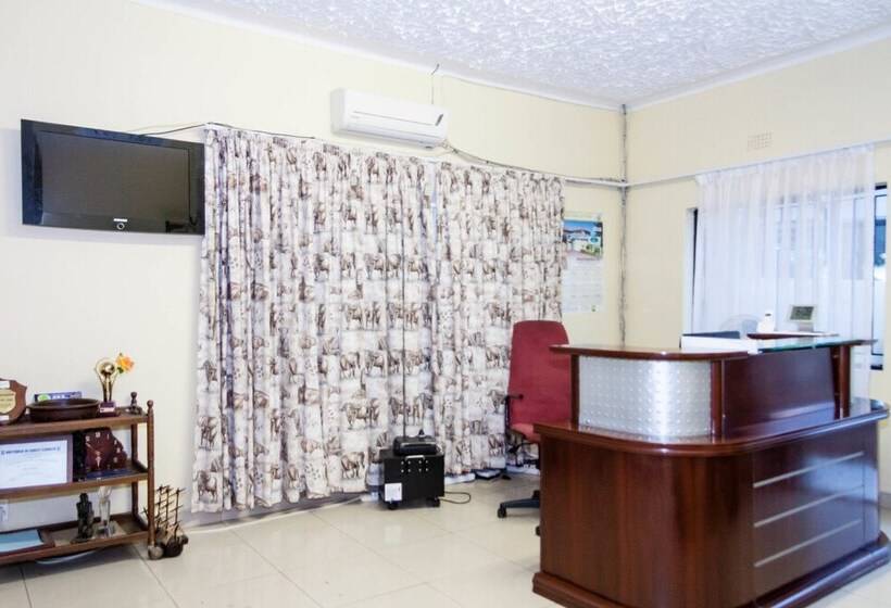 پانسیون Glen Lodge & Tours