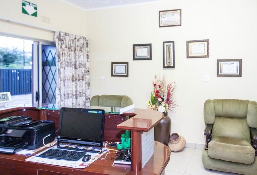 پانسیون Glen Lodge & Tours