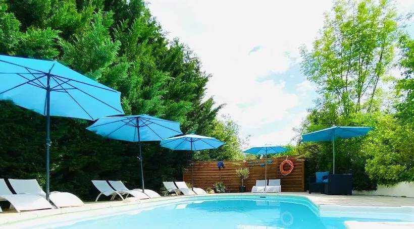 ペンション Le Petit Prince à Sarlat   Parking Privé   Piscine Chauffée   Espace Bien être Jacuzzi Et Massages