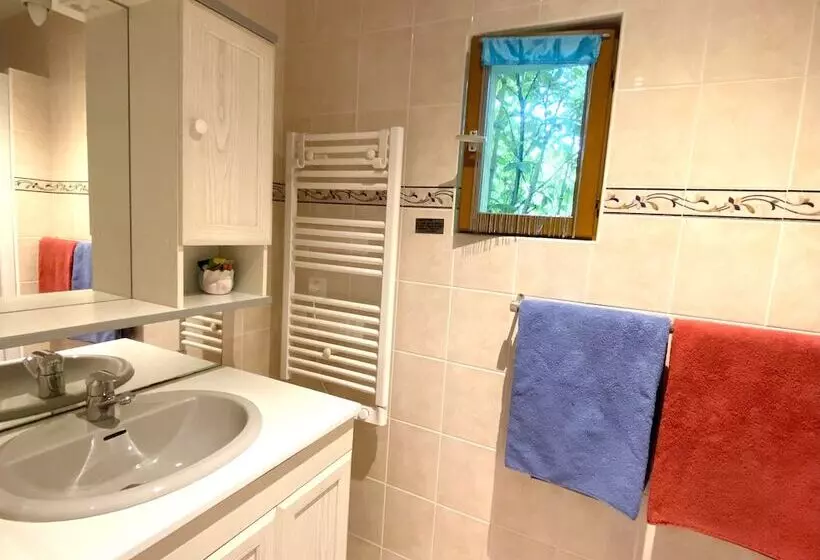 ペンション Le Petit Prince à Sarlat   Parking Privé   Piscine Chauffée   Espace Bien être Jacuzzi Et Massages