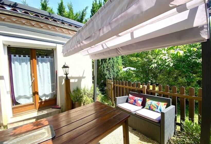 Pensiune Le Petit Prince à Sarlat Parking Privé Piscine Chauffée Espace Bien être Jacuzzi Et Massages