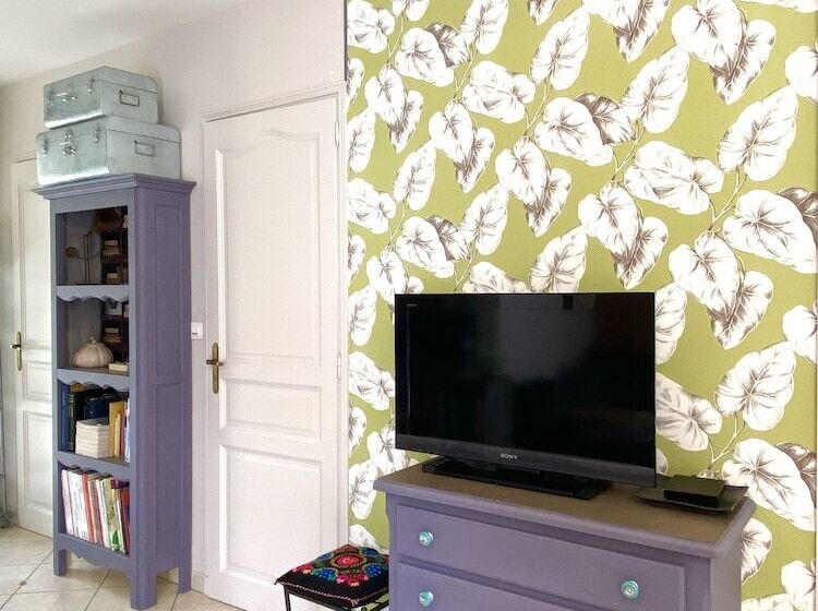 Pensiune Le Petit Prince à Sarlat Parking Privé Piscine Chauffée Espace Bien être Jacuzzi Et Massages