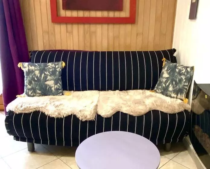 ペンション Le Petit Prince à Sarlat   Parking Privé   Piscine Chauffée   Espace Bien être Jacuzzi Et Massages