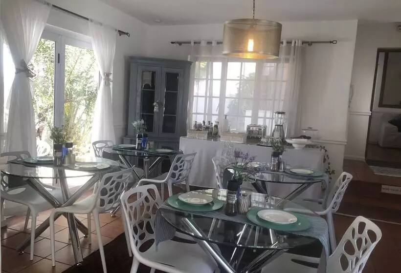 پانسیون Muco Guest House