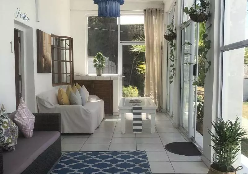 پانسیون Muco Guest House