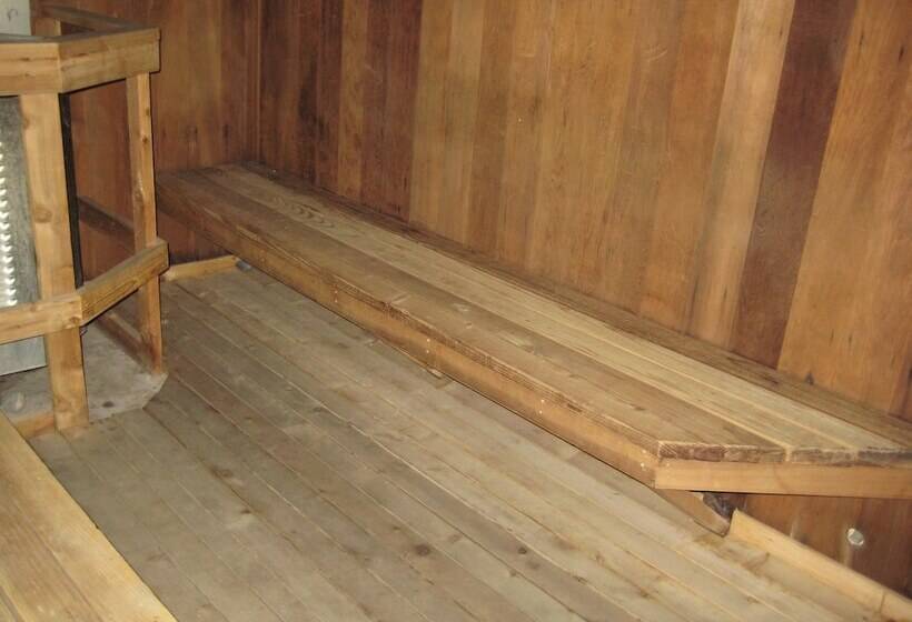 Chateau Sans Nom By Mammoth Reservation Bureau