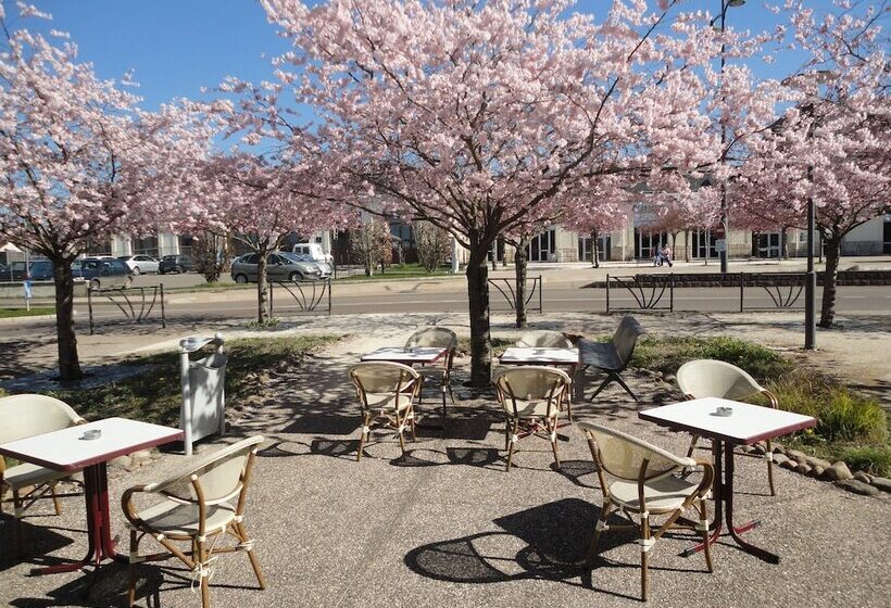 هتل Hôtel Des 2 Gares