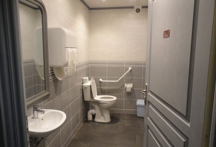 هتل Hôtel Des 2 Gares