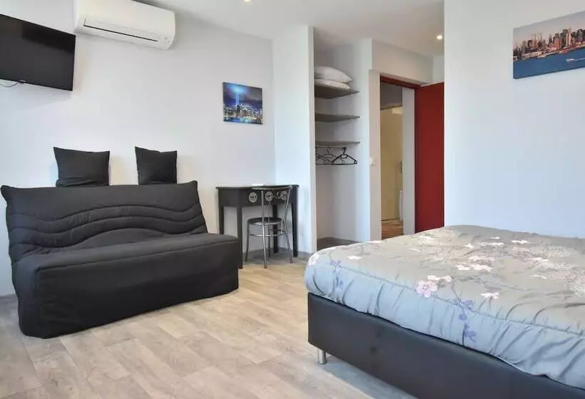 هتل Hôtel Des 2 Gares