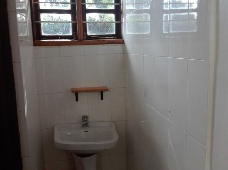 هتل Kilimanjaro Safaris Lodge