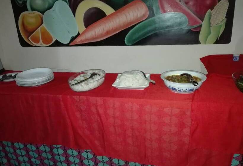 هتل Kilimanjaro Safaris Lodge