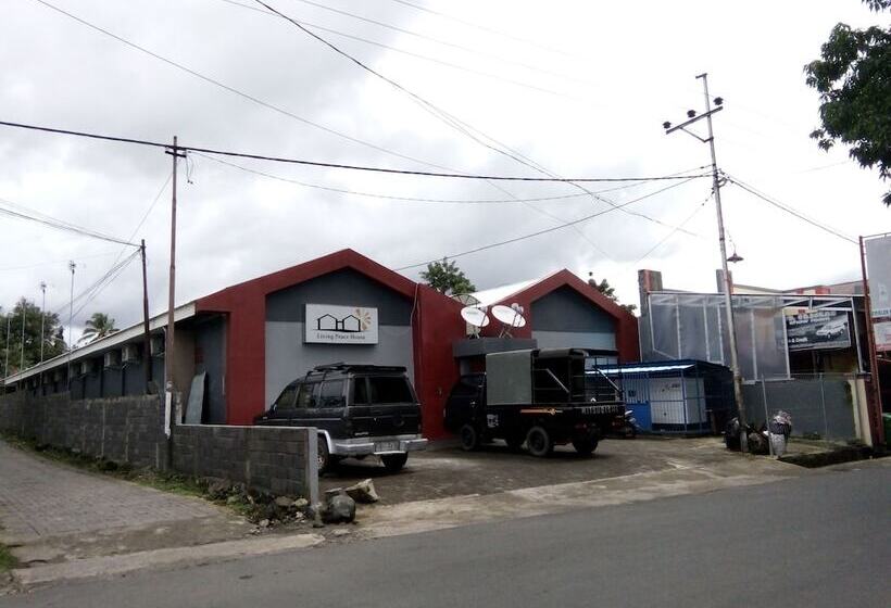 ホテル Living Peace House