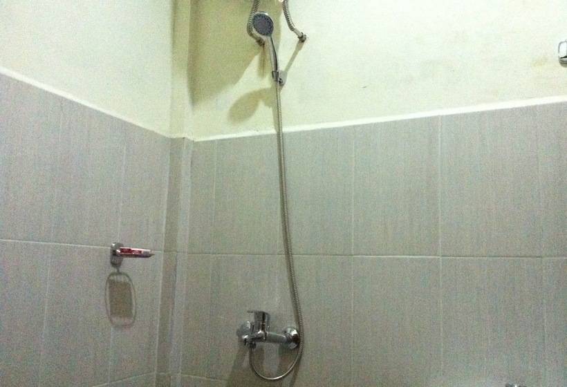 ホテル Living Peace House