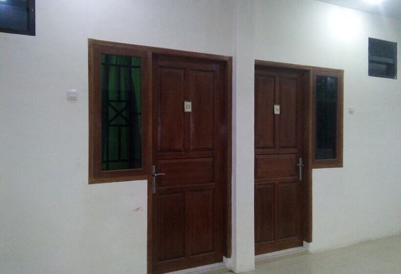 ホテル Living Peace House