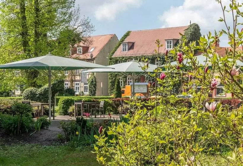 Parkhotel Neustadt Garni