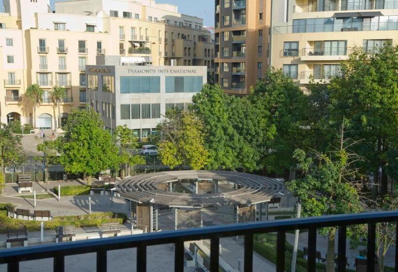 Marco Polo Party Hostel