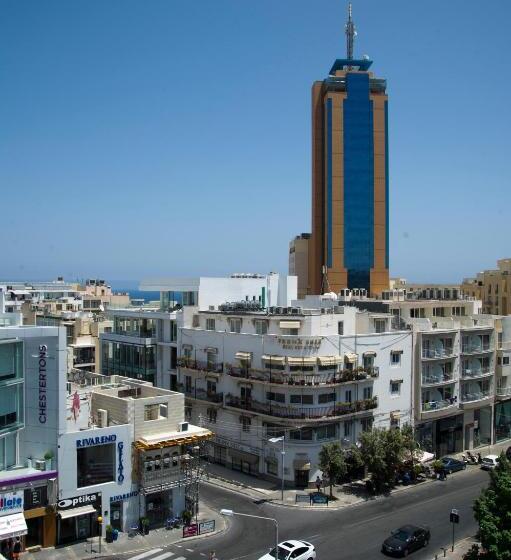 Marco Polo Party Hostel