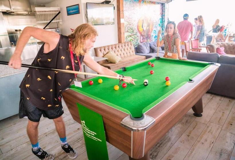 Marco Polo Party Hostel