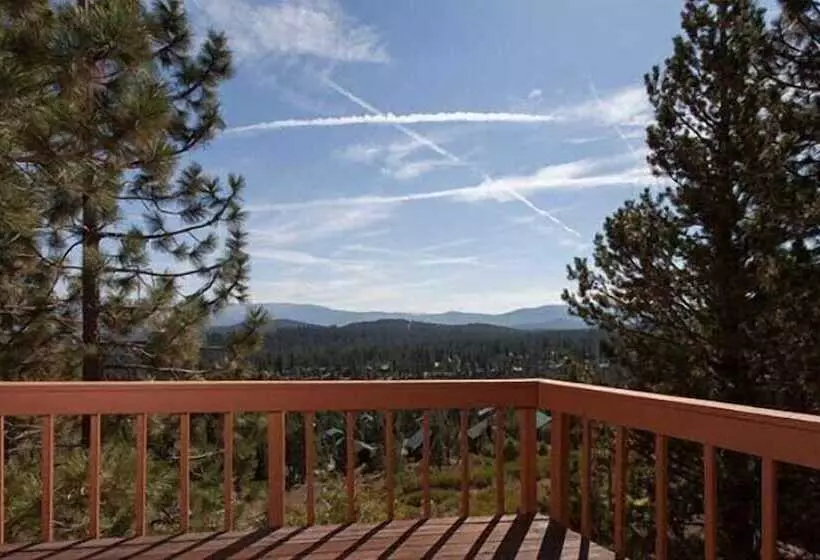 Pinnacle View