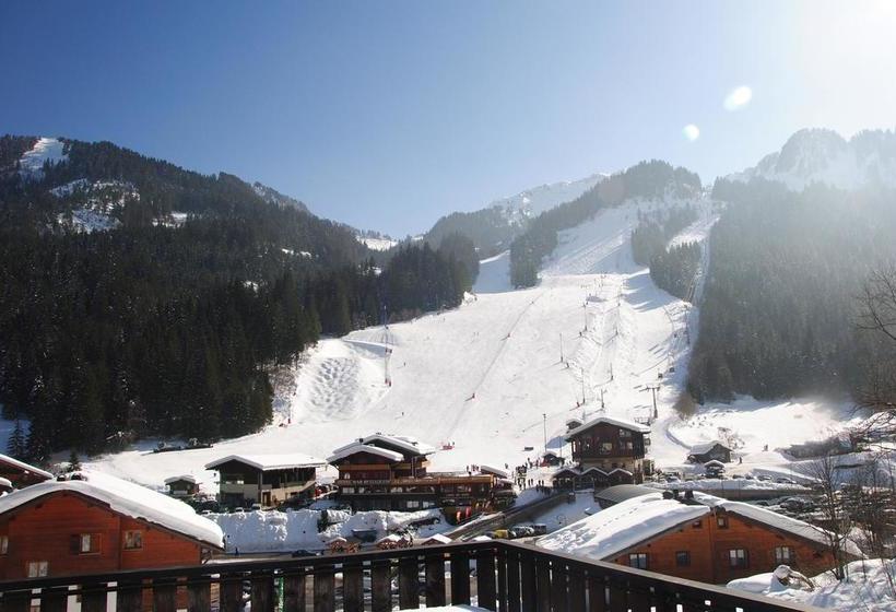 منتجع Hôtel Les Combelles