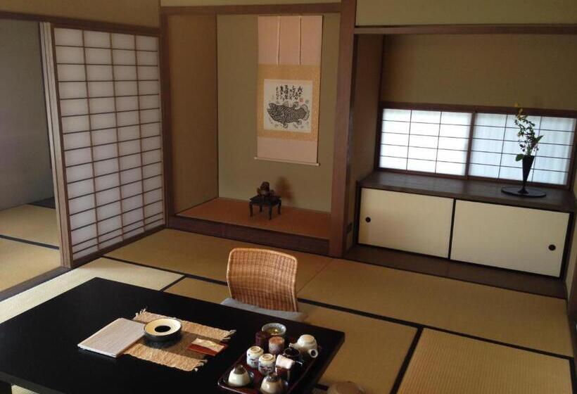 Yoyokaku Ryokan