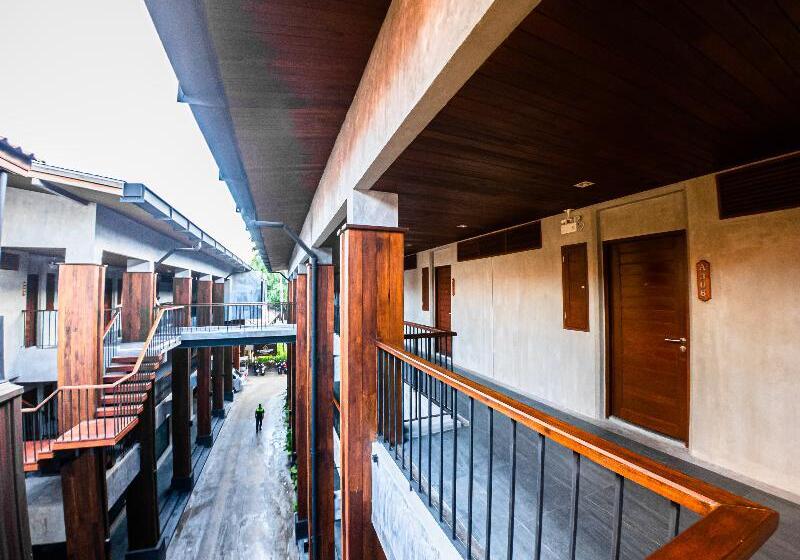 Albergue J4 Samui Hotel Sha Plus