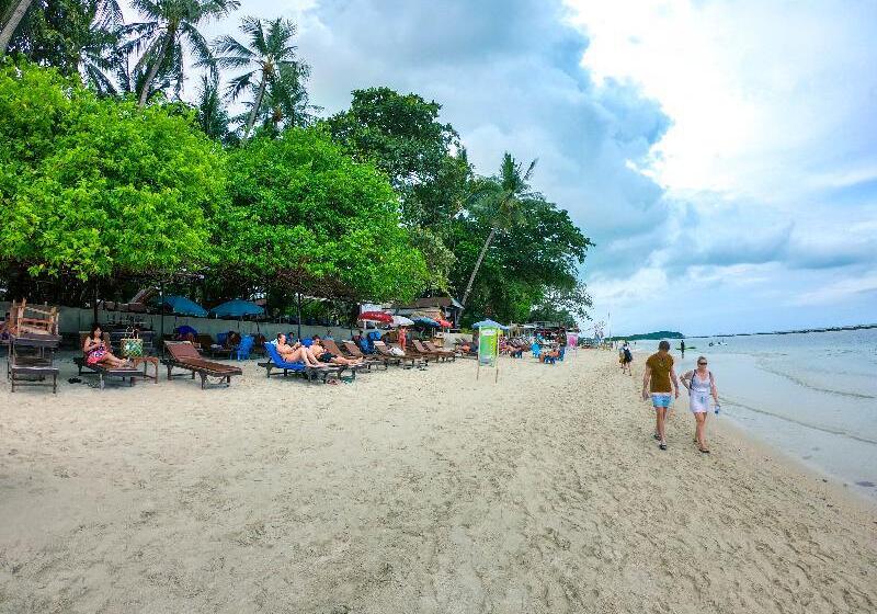 Albergue J4 Samui Hotel Sha Plus