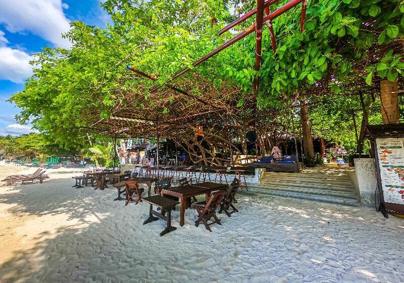 Albergue J4 Samui Hotel Sha Plus