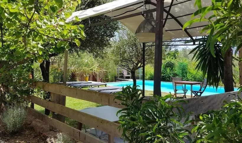 تختخواب و صبحانه Caseddu Di Chjarastella