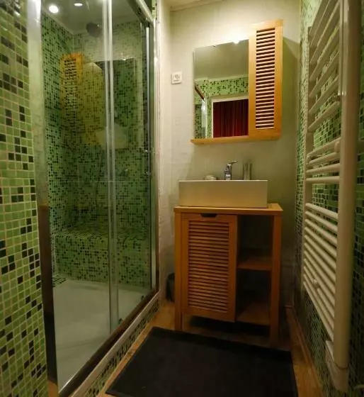 تختخواب و صبحانه Chambres Et Table D Hôtes Le Jardin De Tesse