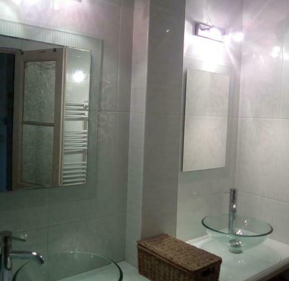 تختخواب و صبحانه Chambres Et Table D Hôtes Le Jardin De Tesse