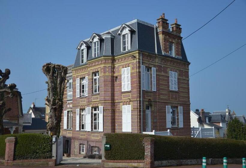 مبيت وإفطار Guesthouse La Mascotte