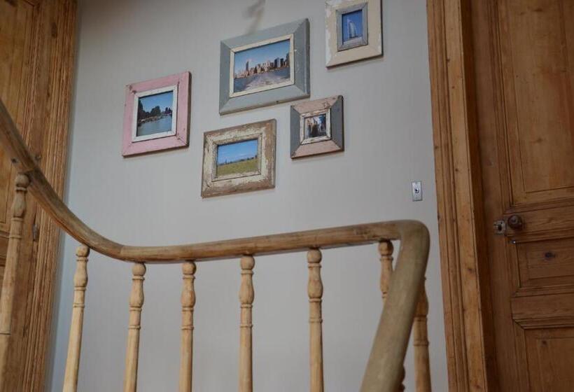 مبيت وإفطار Guesthouse La Mascotte