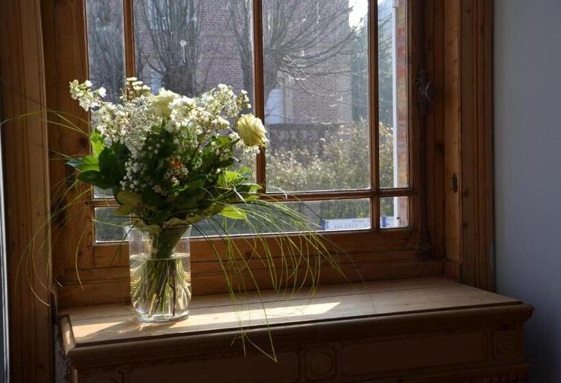 مبيت وإفطار Guesthouse La Mascotte