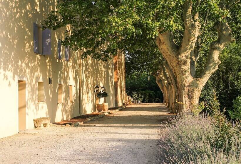 تختخواب و صبحانه Les Carmes And Spa