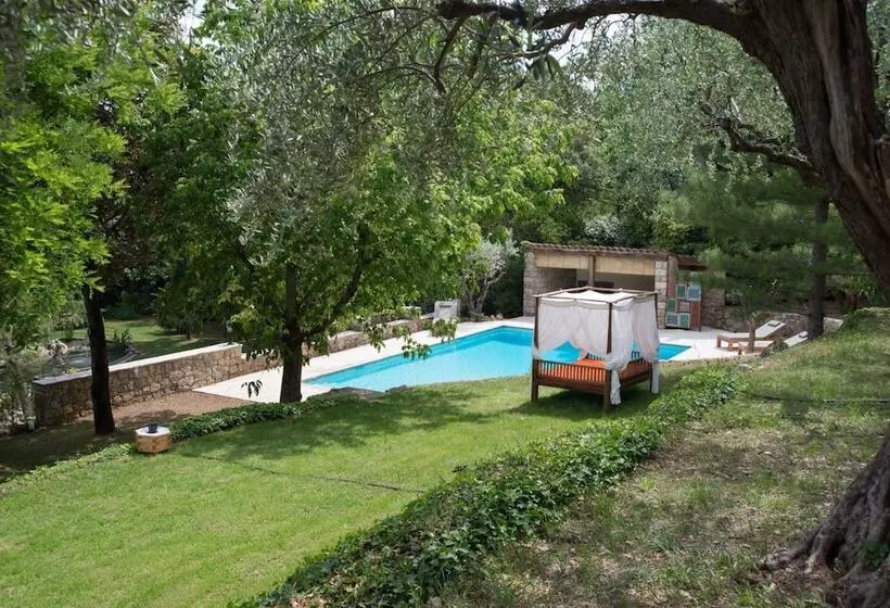 Aamiaismajoitus (B&B) Les Chambres Du Restaurant Le Castellaras   Teritoria